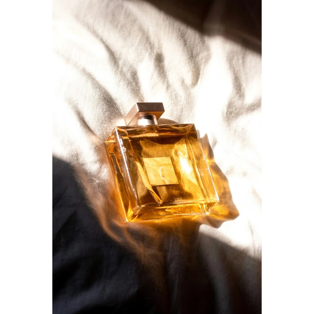 Finding Your Signature Scent: A Fragrance Guide — detail 2
